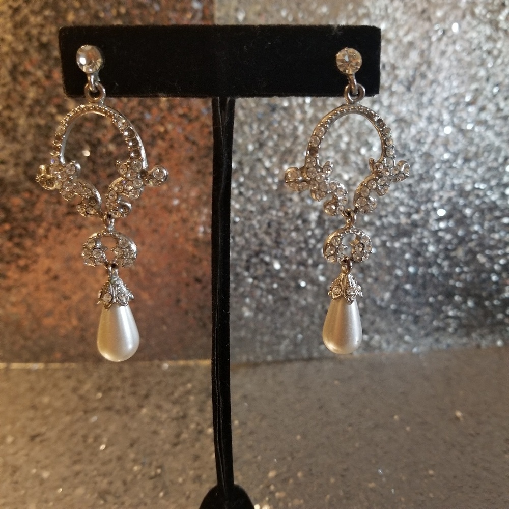 Crystal and Pearl Drop Earrings